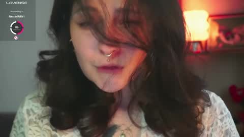 Snapshot of maymary_ chatting on May 12, 6:10 am Mary . online show from May 12, 6:10 am