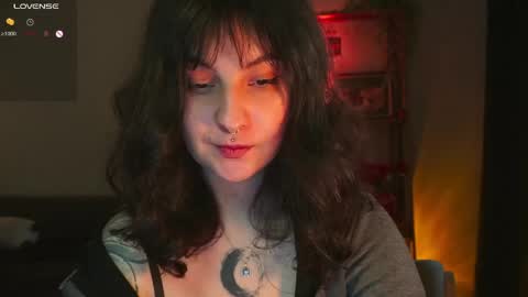 Snapshot of maymary_ chatting on June 2, 5:53 am Mary . online show from June 2, 5:53 am