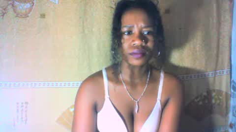 mayrah online show from February 25, 9:53 am