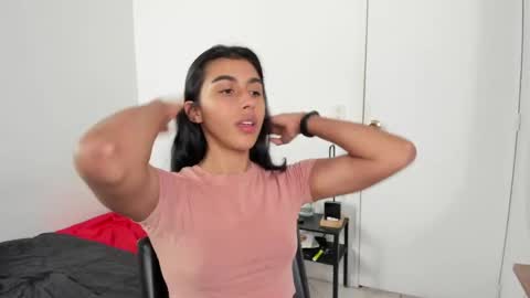 mazikeen_18 online show from May 14, 1:29 pm