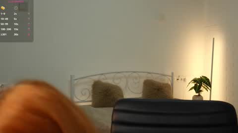 Snapshot of mazymayes chatting on February 26, 9:36 pm Mazy online show from February 26, 9:36 pm