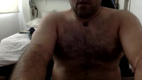 Snapshot of mbotve chatting on May 15, 4:58 pm VzlaMan online show from May 15, 4:58 pm