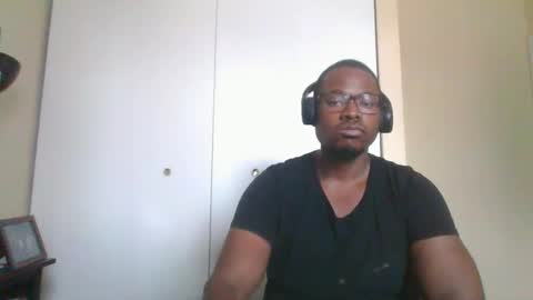 Mark online show from February 12, 3:51 pm