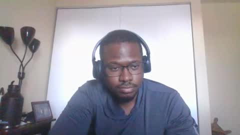 Mark online show from April 5, 11:02 pm