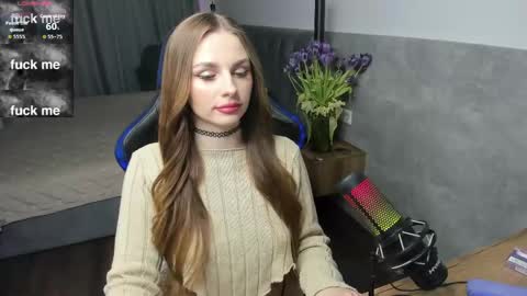 mcfly_11 online show from April 13, 8:58 pm