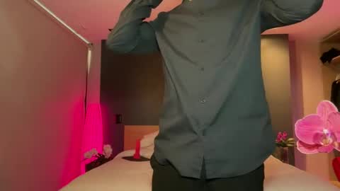 Snapshot of mcklister69 chatting on February 14, 4:37 pm mcklister online show from February 14, 4:37 pm