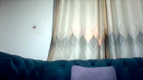 mclntz_bbc online show from December 4, 4:44 am