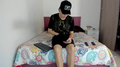 mcloviin_ online show from February 27, 1:55 pm