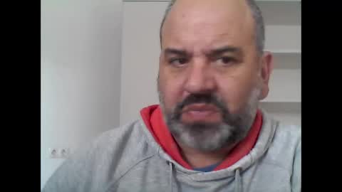Snapshot of mcp7 chatting on October 8, 8:01 am mcp7 online show from October 8, 8:01 am