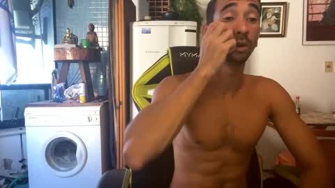 mdbisc online show from February 1, 4:00 pm