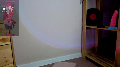 me1inmonro online show from December 5, 6:00 am