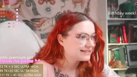 Snapshot of me_hanna chatting on March 2, 4:36 pm Hanna online show from March 2, 4:36 pm