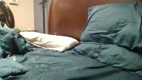 yung n hung online show from October 26, 1:33 am