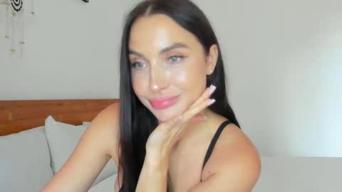 Snapshot of me_lina_ chatting on February 24, 9:10 am Alice online show from February 24, 9:10 am