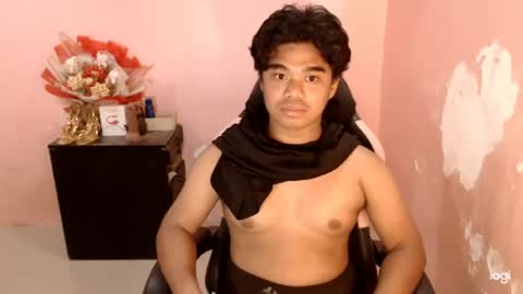 Snapshot of mealopezcumz69 chatting on June 18, 2:32 pm mealopezcumz69 online show from June 18, 2:32 pm