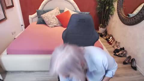 meamandax online show from February 20, 11:31 am