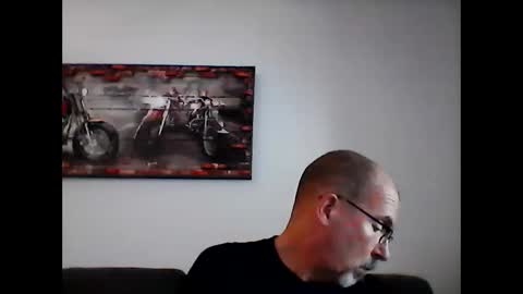 Snapshot of meathome3 chatting on February 7, 8:31 pm me at home online show from February 7, 8:31 pm