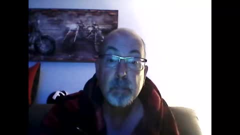 Snapshot of meathome3 chatting on October 7, 10:01 am me at home online show from October 7, 10:01 am