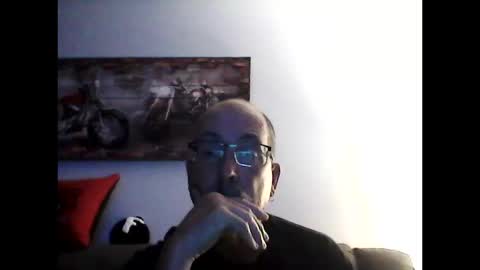 Snapshot of meathome3 chatting on October 12, 4:00 am me at home online show from October 12, 4:00 am