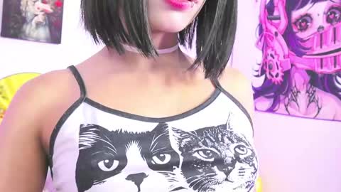 Snapshot of mec_sayuri chatting on May 25, 7:42 pm mec_sayuri online show from May 25, 7:42 pm