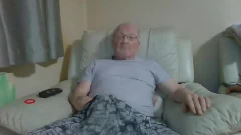 Snapshot of mecos539 chatting on April 25, 10:07 pm mecos539 online show from April 25, 10:07 pm