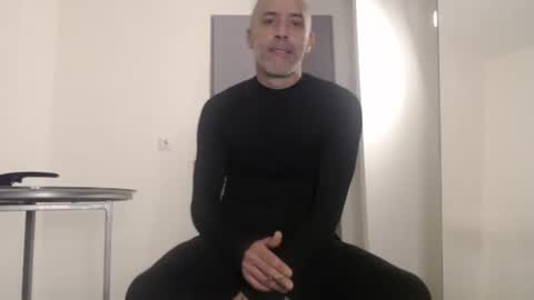 Meditmtc online show from January 6, 5:27 pm