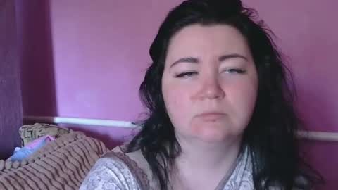 Snapshot of medjik_lool chatting on April 28, 4:28 am Oltereodora-lima online show from April 28, 4:28 am