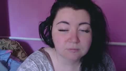 Snapshot of medjik_lool chatting on May 2, 5:12 am Oltereodora-lima online show from May 2, 5:12 am