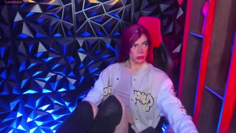 Snapshot of medusa_ts chatting on October 9, 9:24 pm Medusa Ts online show from October 9, 9:24 pm