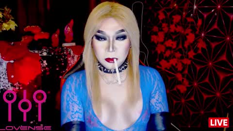 THE QUEEN ALPHA   Queen Medusa Prey online show from November 25, 9:48 pm