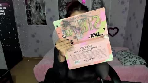 Katrina online show from December 17, 10:16 pm