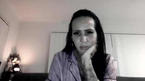 Snapshot of meegs_cb chatting on March 3, 10:32 am meegs_cb online show from March 3, 10:32 am