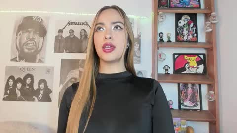 Emily online show from December 3, 11:25 pm