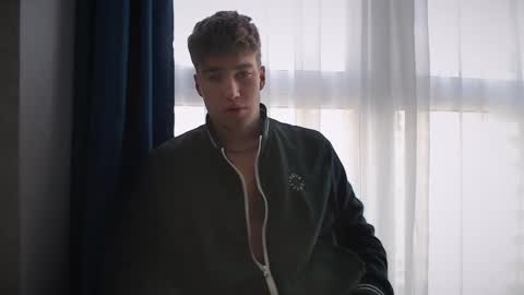 Snapshot of megamaxxxl chatting on February 13, 7:13 am Max online show from February 13, 7:13 am