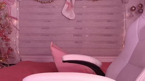 Snapshot of megan_akbar chatting on December 16, 12:06 pm megan akbar online show from December 16, 12:06 pm