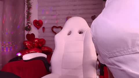 Snapshot of megan_akbar chatting on February 4, 11:49 am megan akbar online show from February 4, 11:49 am