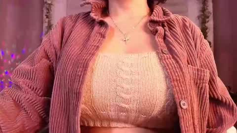 Snapshot of megan_akbar chatting on February 22, 11:57 am megan akbar online show from February 22, 11:57 am