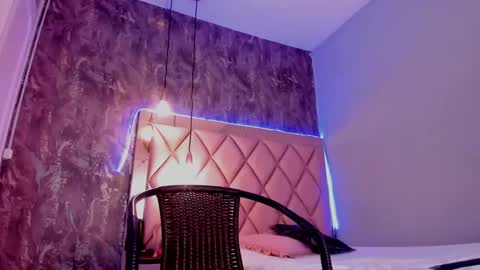 M E G A N online show from January 19, 9:34 pm