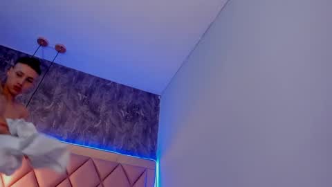 M E G A N online show from February 12, 10:48 pm