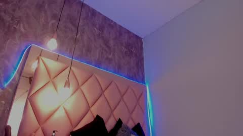 M E G A N online show from February 13, 7:10 pm