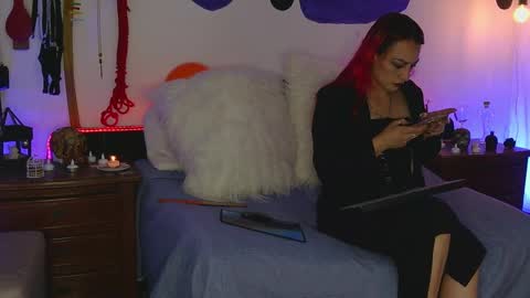 Megan online show from September 27, 3:28 pm