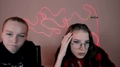 Snapshot of megan_cold chatting on October 21, 8:48 am megan_cold online show from October 21, 8:48 am