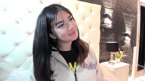     online show from February 21, 11:22 am