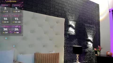     online show from March 6, 12:19 pm