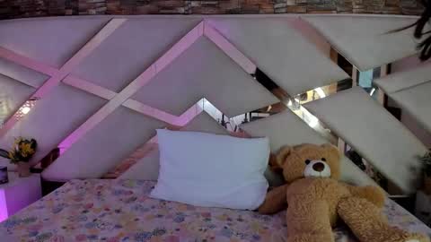     online show from December 2, 12:21 pm