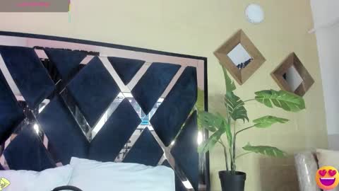     online show from February 27, 11:32 am