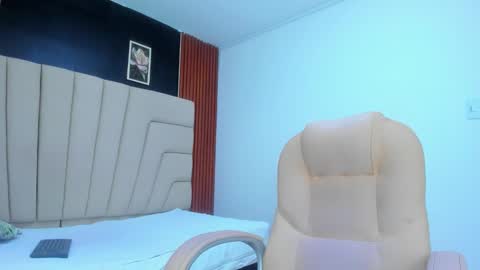 Megan online show from February 19, 2:51 am