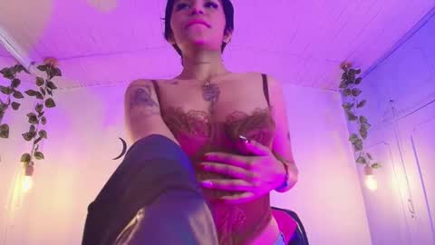 megan_hottts online show from January 12, 12:54 pm