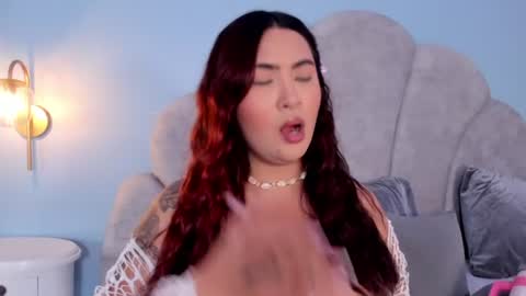 Snapshot of megan_jones__ chatting on August 5, 10:55 pm M E G A N online show from August 5, 10:55 pm