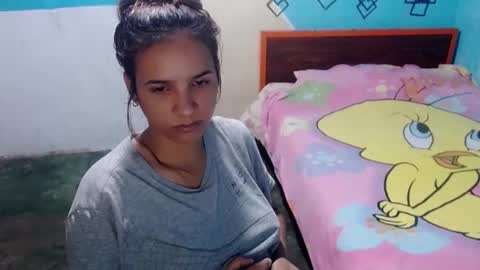 Snapshot of megan_little_ chatting on January 14, 11:58 pm amanda online show from January 14, 11:58 pm